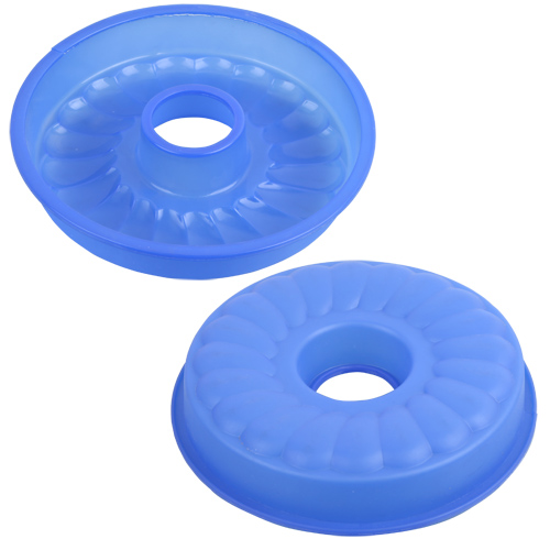 Silicone savarin/bundt cake mold