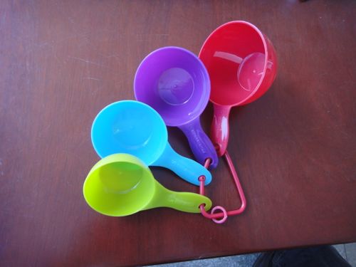 measuring cups